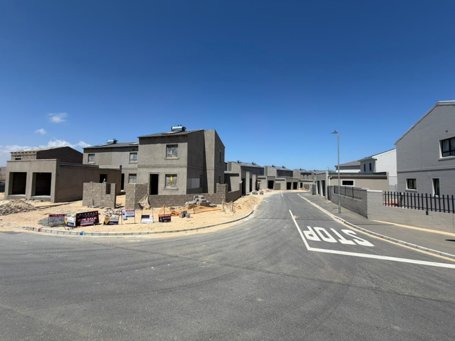 3 Bedroom Property for Sale in Rivergate Western Cape